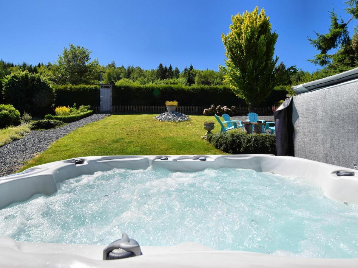 Luxurious Holiday Home With Jacuzzi Filly Exterior foto